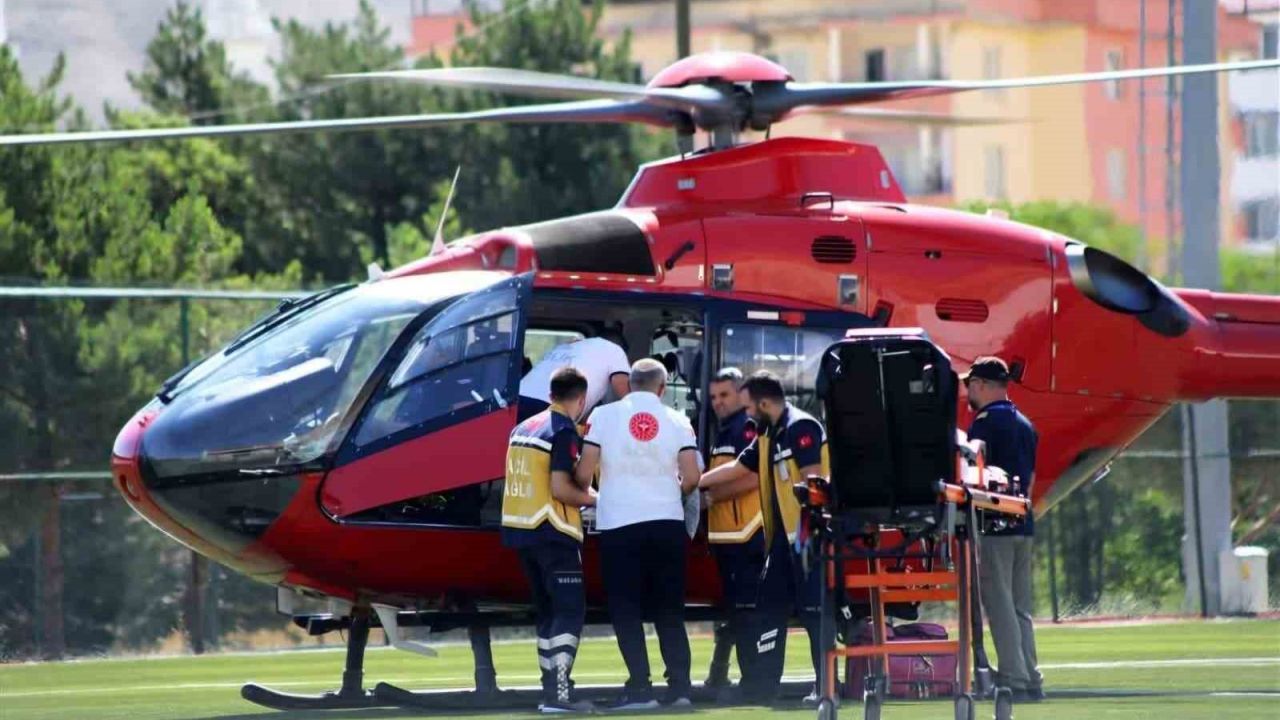 Kalp krizi geçiren hasta hava ambulansıyla Malatya’ya sevk edildi