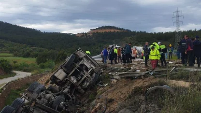 Kanala düşen tankerde can pazarı