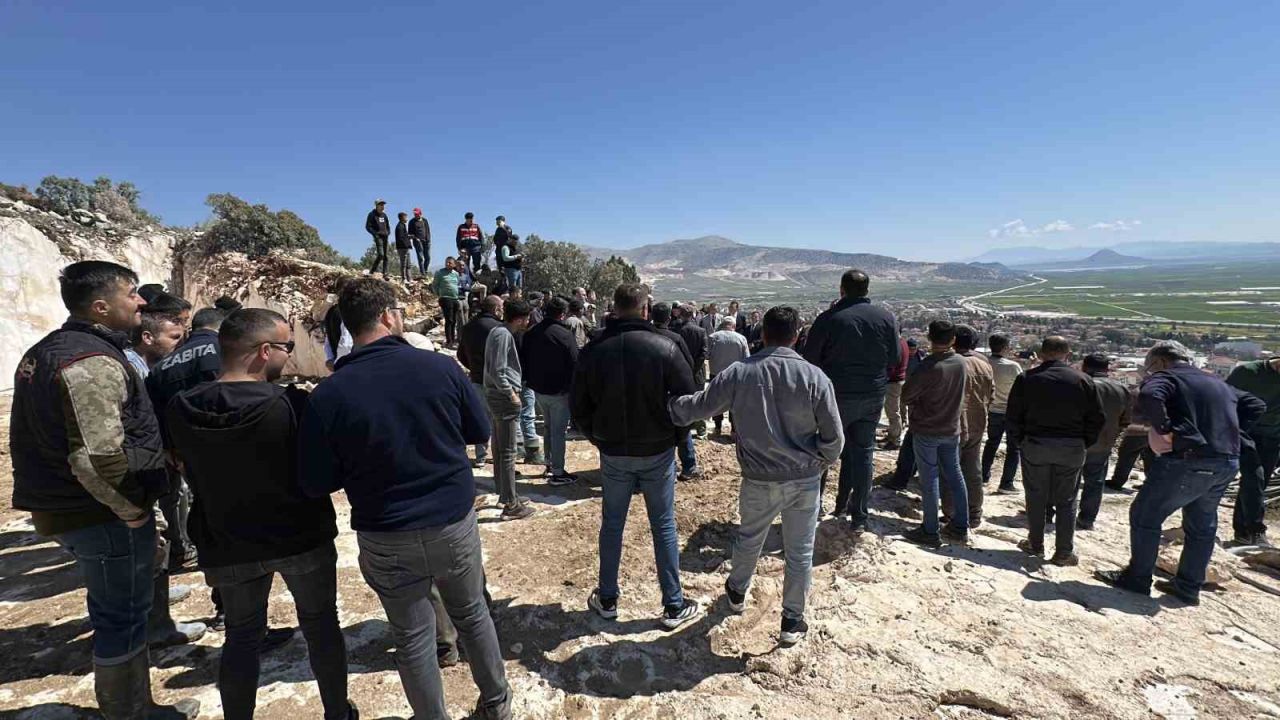 Karamanlı’da vatandaşlar mermer ocağına karşı ayaklandı