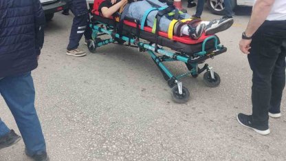 Kastamonu’da motosiklet otomobile çarptı: 1 yaralı