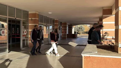 Kastamonu’da uyuşturucu operasyonlarında gözaltına alınan 3 şüpheli tutuklandı