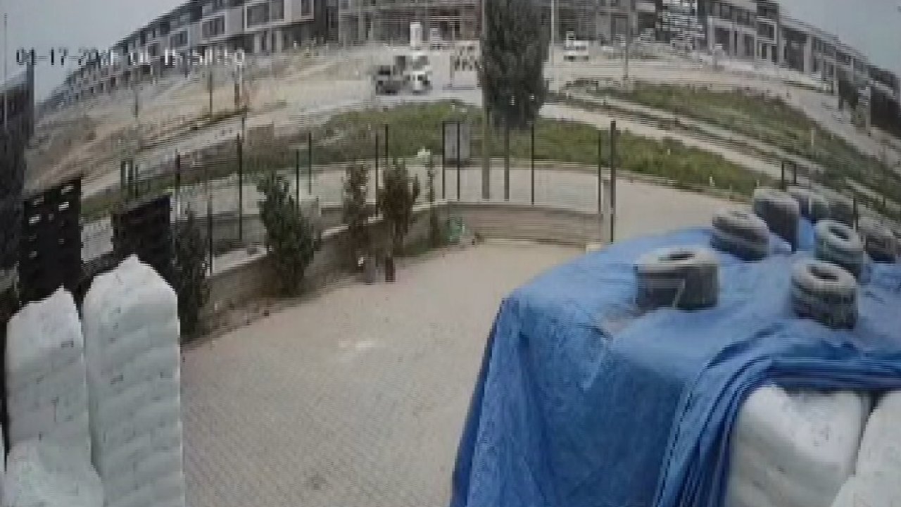 Kavşakta takla attıran kaza ucuz atlatıldı