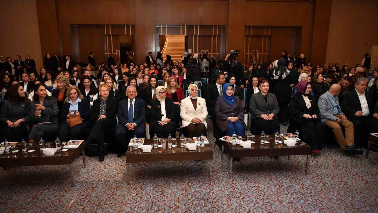 Kayseri; ’Üreten, Yöneten, Dönüştüren Kadınlarımızla Ekonomi Buluşmaları’na ev sahipliği yaptı
