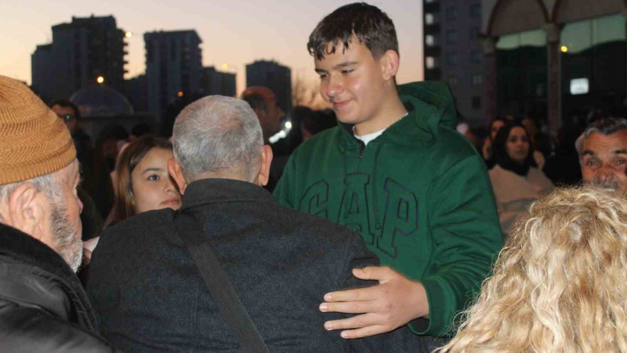 Kayseri’de hac kafilesi kutsal topraklara dualarla uğurlandı