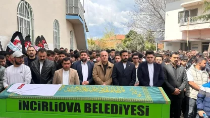 Kazada hayatını kaybeden 15 yaşındaki Egemen son yolculuğuna uğurlandı