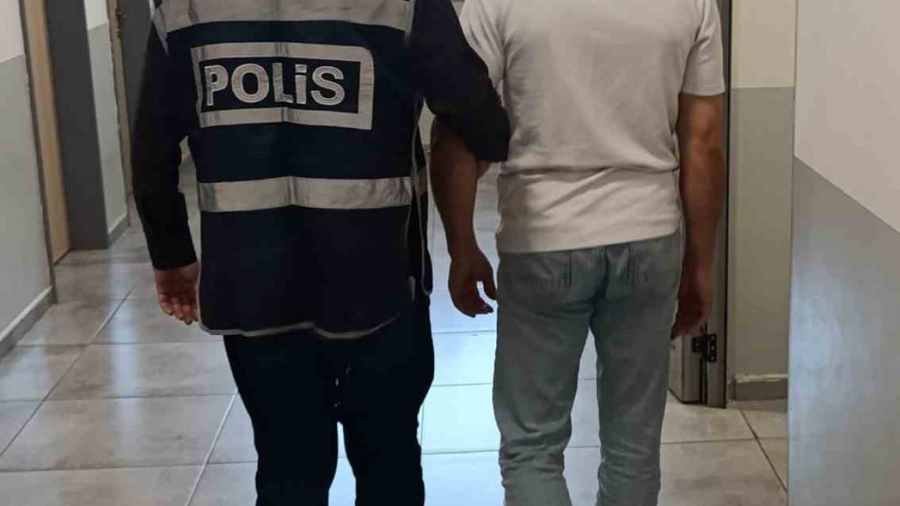 Kendisini polis ve savcı olarak tanıtıp 3 milyon 300 bin liralık vurgun yaptı