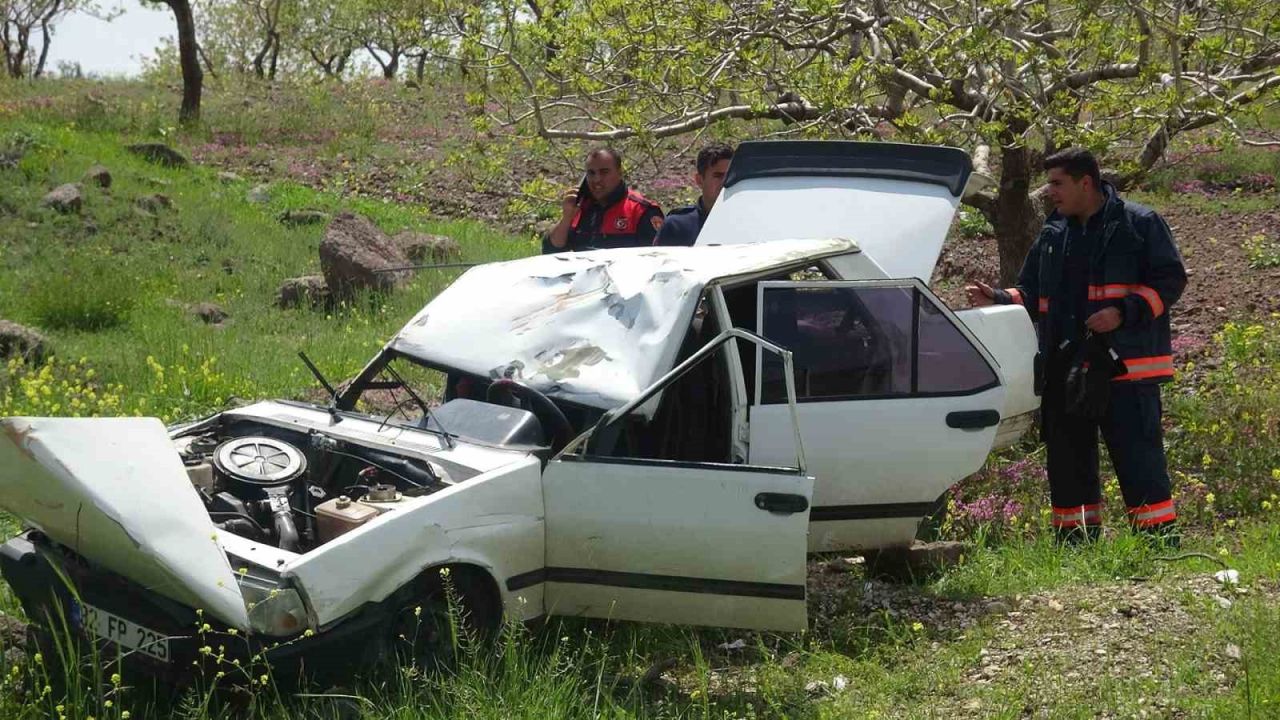 Kilis’te kontrolden çıkan Tofaş fıstık tarlasına girdi: 4 yaralı
