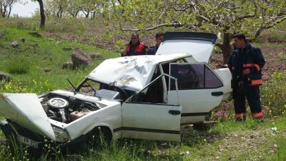 Kilis’te kontrolden çıkan Tofaş fıstık tarlasına girdi: 4 yaralı