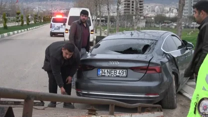 Kilis’te motosikletle otomobil çarpıştı: 1 yaralı