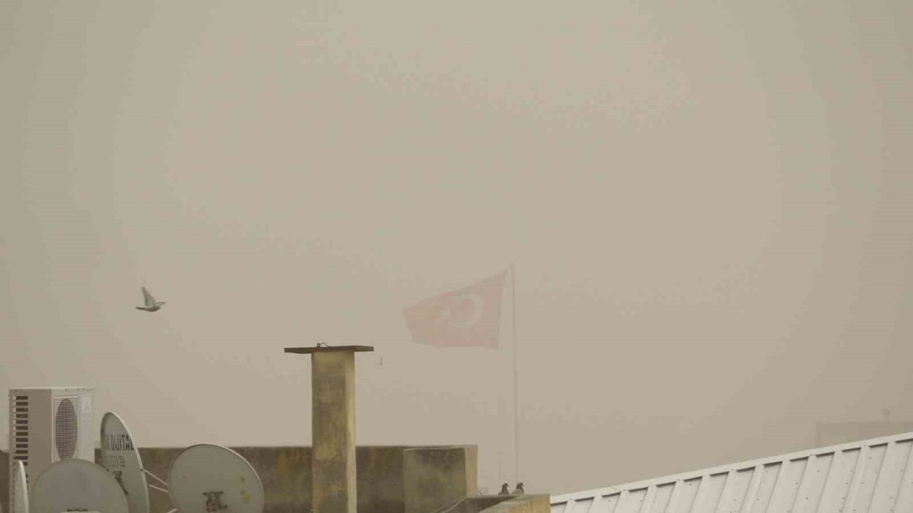 Kilis’te toz taşınımı hayatı olumsuz etkiliyor