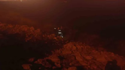 Kontrolden çıkan otomobil göl kenarına uçtu: 1 yaralı