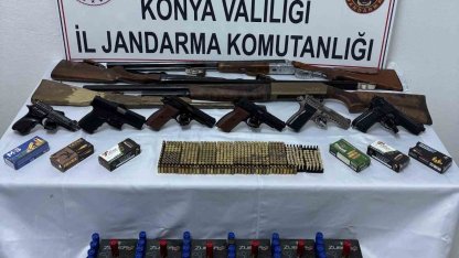 Konya’da jandarma çok sayıda silah ve silah parçası ele geçirdi: 3 tutuklama