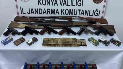 Konya’da jandarma çok sayıda silah ve silah parçası ele geçirdi: 3 tutuklama