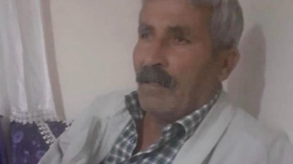 Kovalamaca sonucu yola çıkan inek, sahibini canından etti