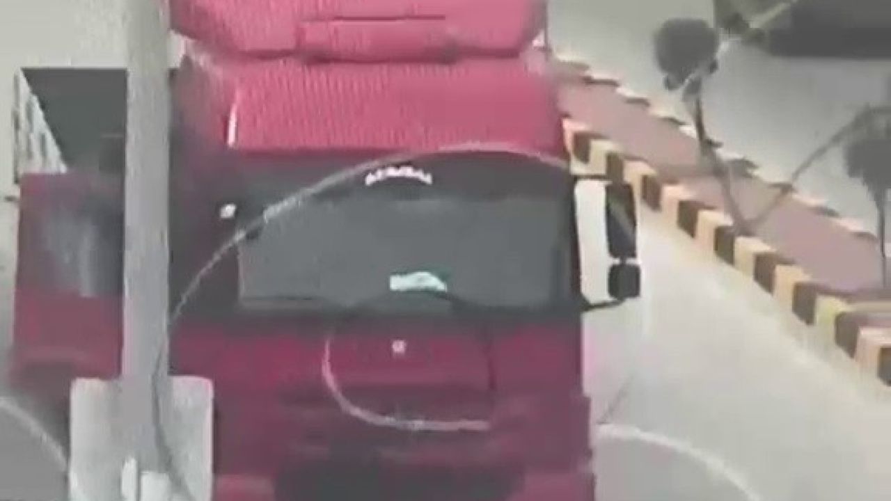 Kuralları hiçe sayarak plakasını kapatan sürücüye 140 bin TL ceza