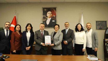 Küresel iş birliği ile mezunlara uluslararası kariyer fırsatı