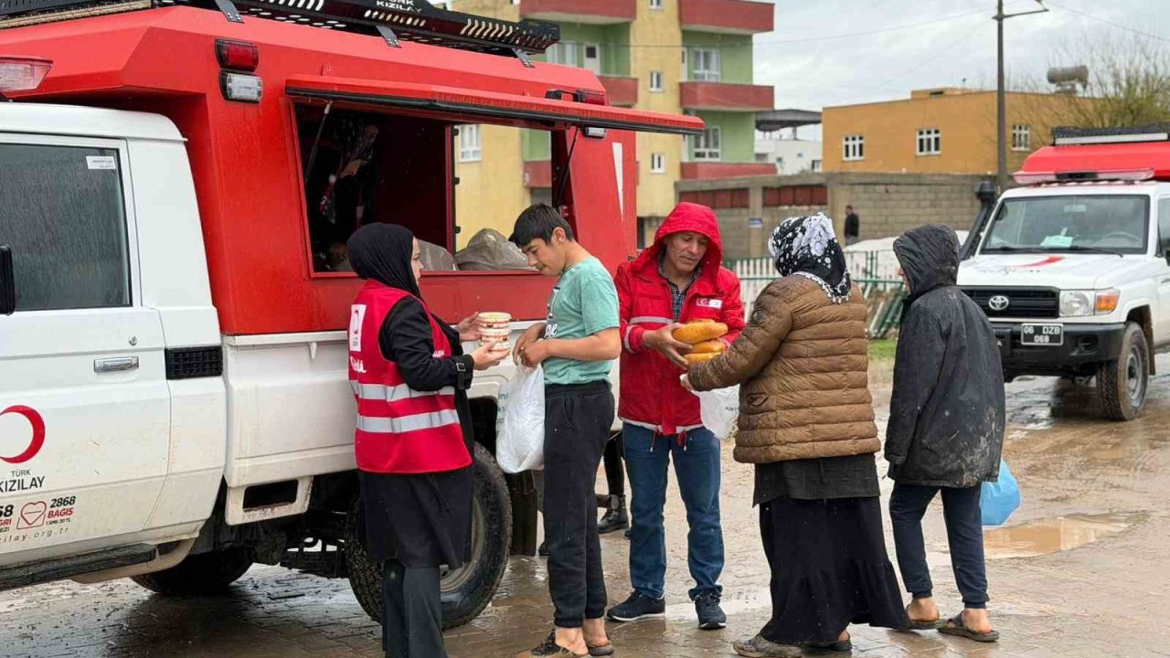 Kurtalan’da sel mağdurlarına destek