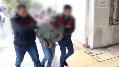 Kuşadası’nda uyuşturucu operasyonu: 25 gözaltı