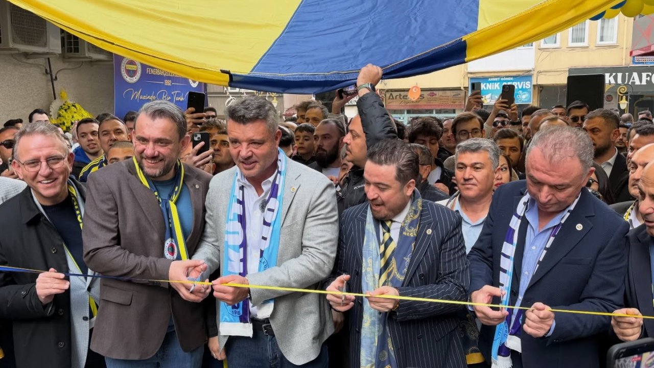 Kütahya Fenerbahçeliler Derneği Sadettin Saran’ın katılımıyla açıldı