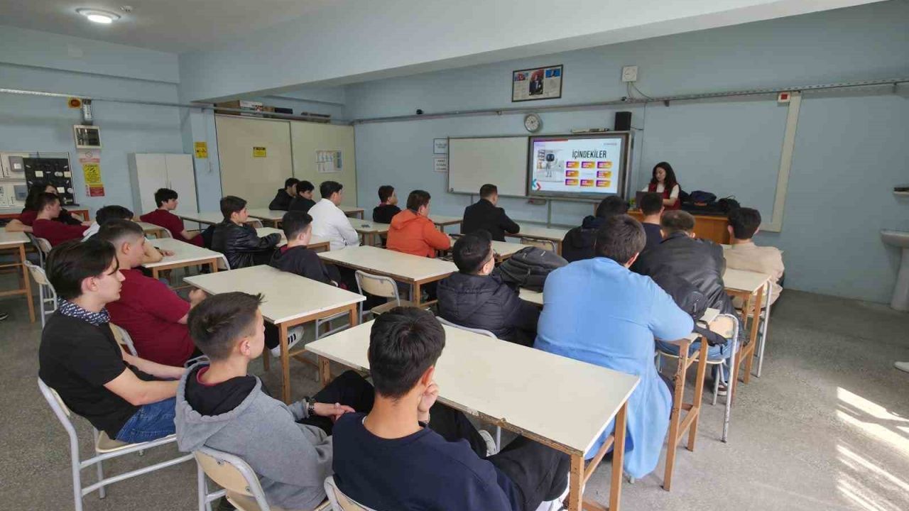 Lise sıralarında yapay zeka mesaisi