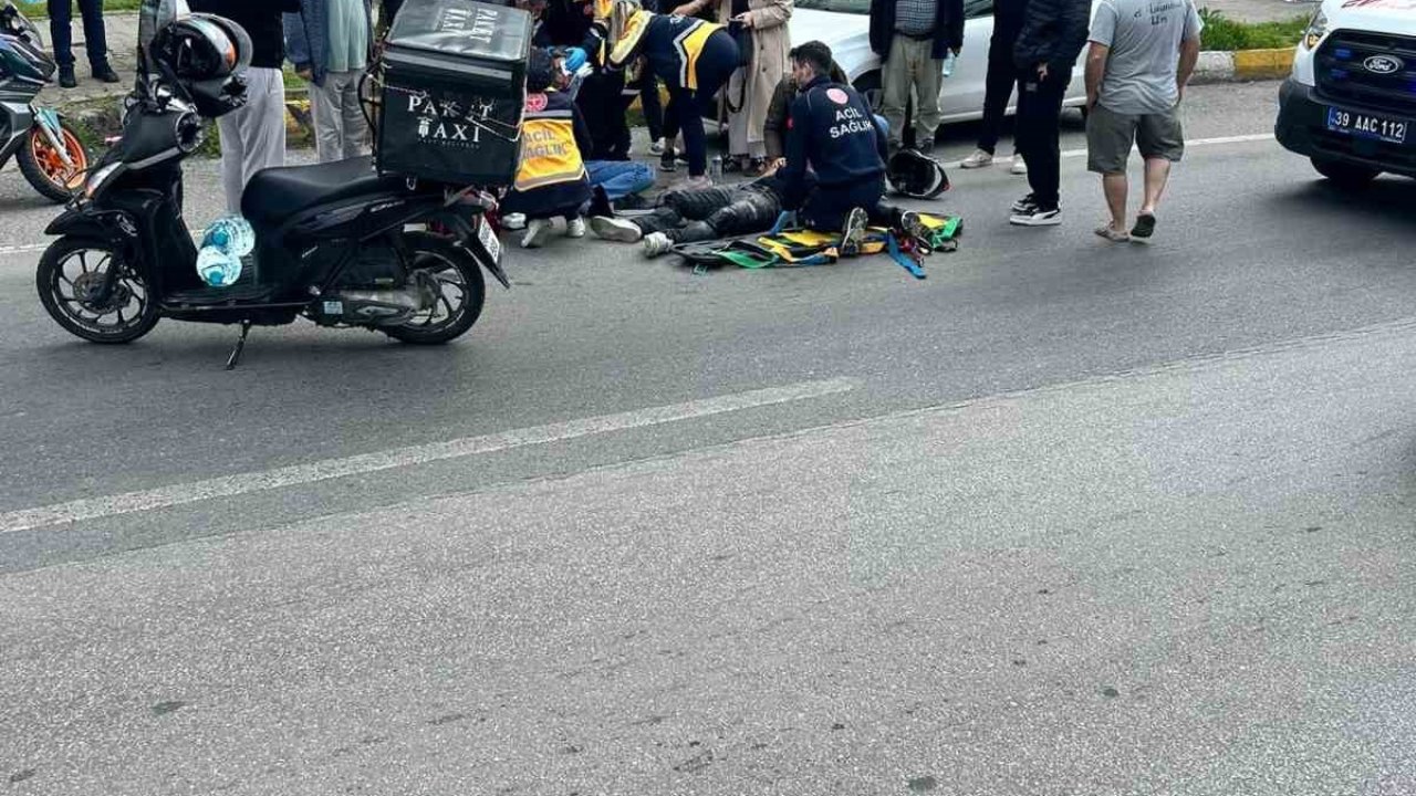 Lüleburgaz’da otomobilin çarptığı motosikletteki 2 genç yaralandı