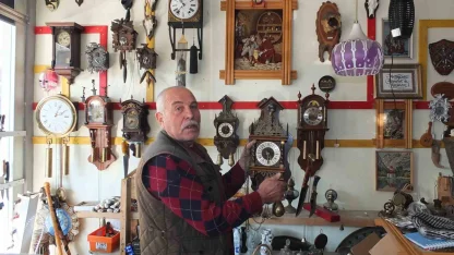 Makine teknisyenini eski merakı saat koleksiyoneri yaptı