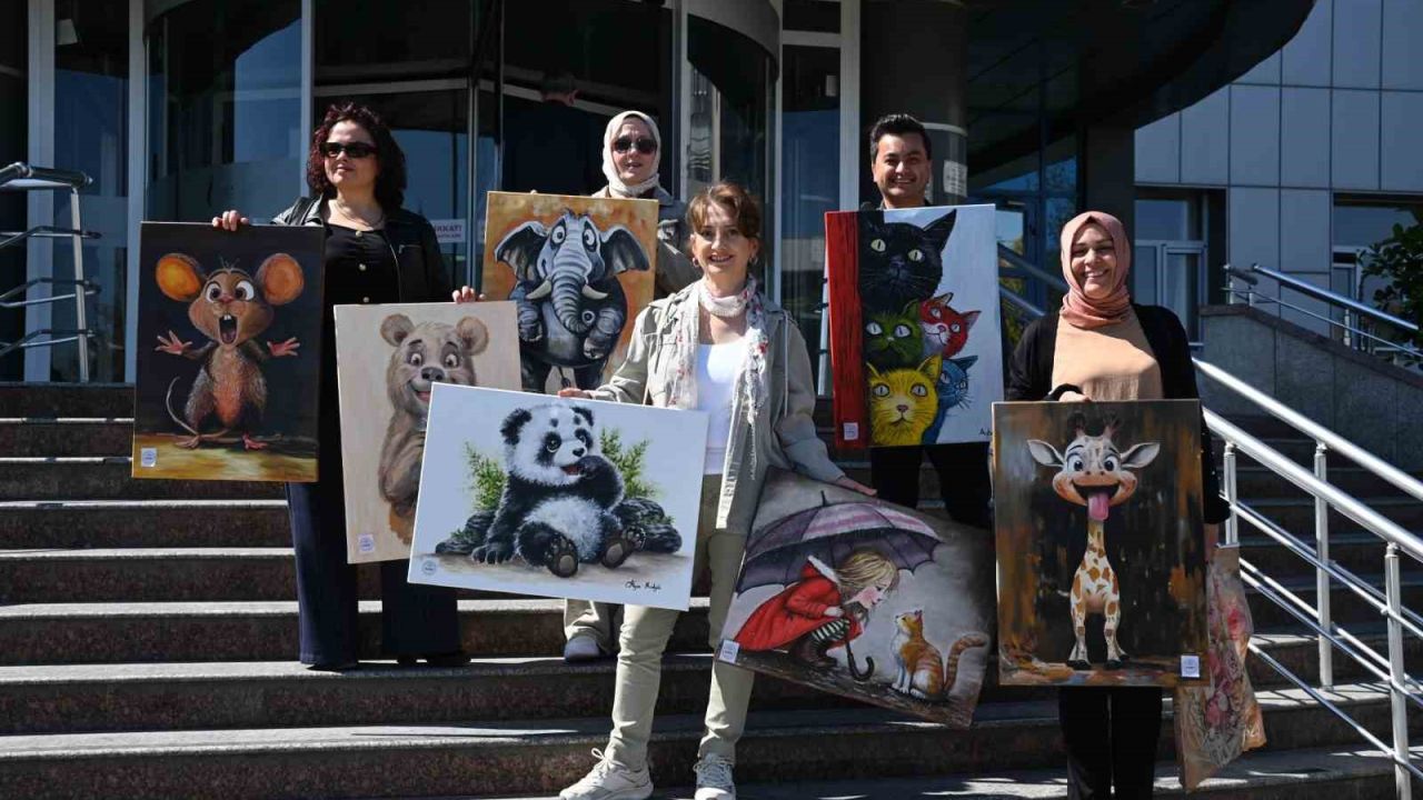 Manisa Büyükşehir Belediyesinden minik hastalara 23 Nisan morali