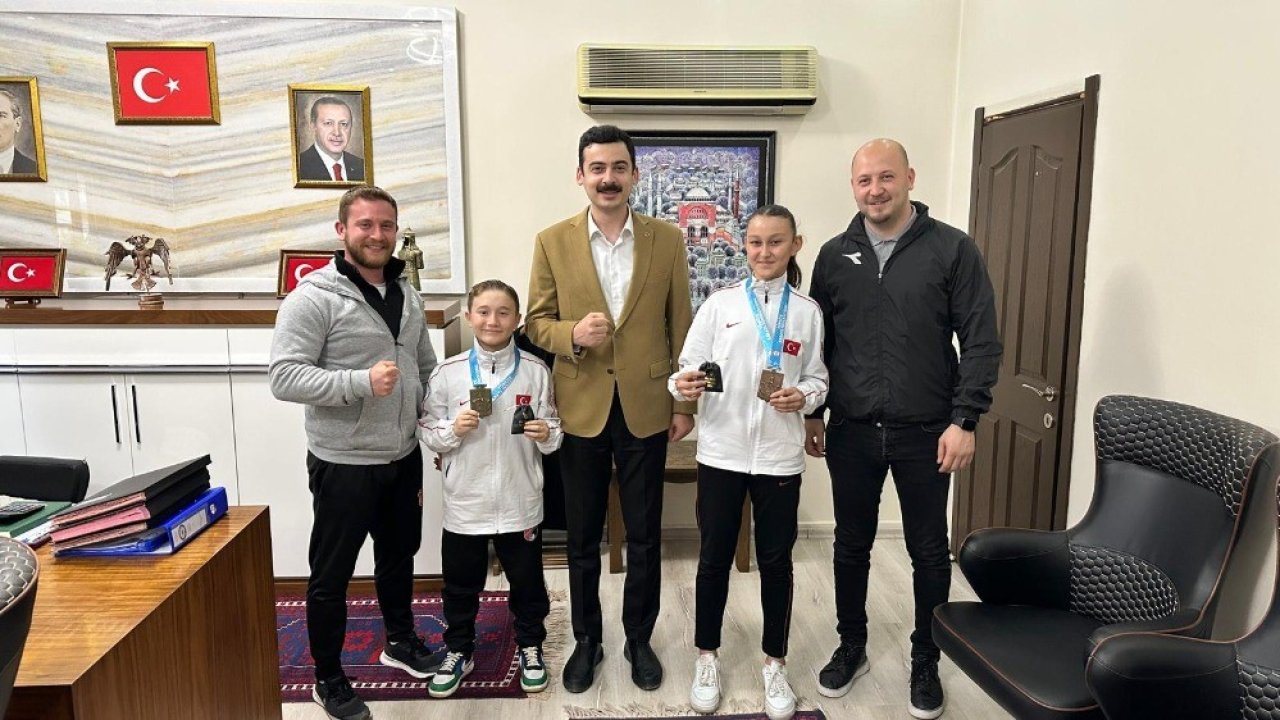 Manyas’tan karate şampiyonasında çifte derece