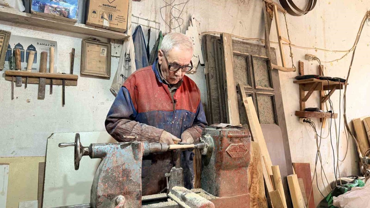 Mardinli usta ahşap beşik geleneğini yarım asırdır ayakta tutuyor