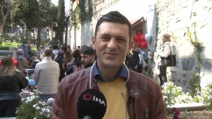 Mattia Ahmet Minguzzi’nin ailesi, doğum günü olan 23 Nisan’da çocuklarının mezarını ziyaret etti