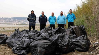 Mavi Takım’dan sahilde temizlik: 50 torba atık toplandı