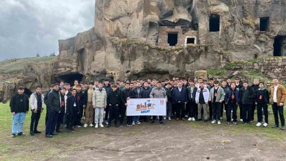‘Maziden Atiye Ahlat’ programı gençleri tarihle buluşturuyor