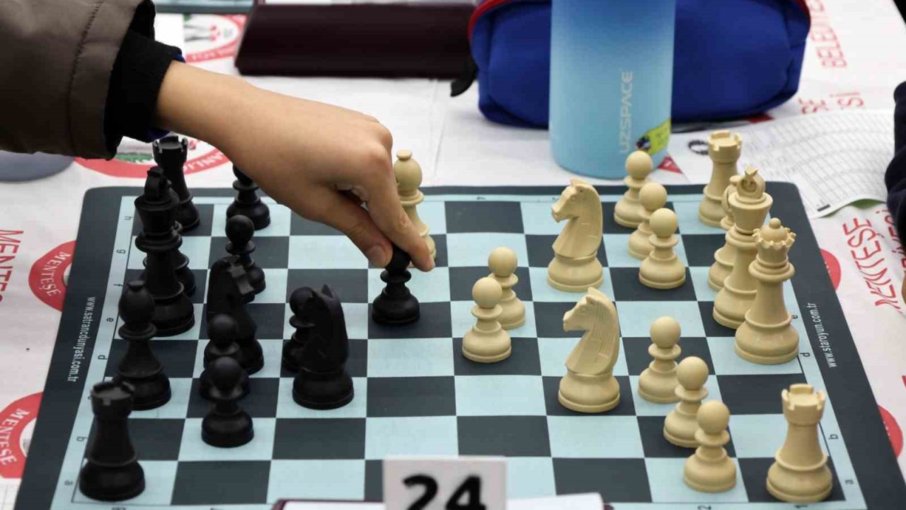 Menteşe’de 23 Nisan’a özel satranç turnuvası