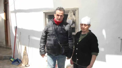 Menteşe’de küle dönen evleri için iki kardeş yardım bekliyor