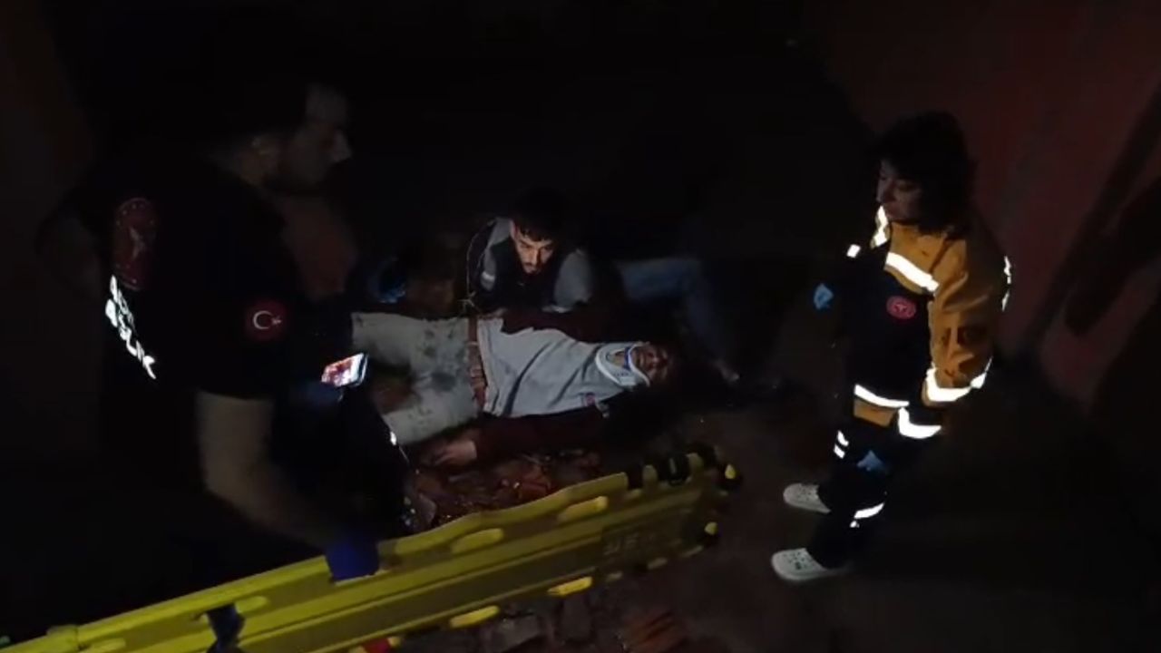Merdivenlerden yuvarlanan işçi yaralandı