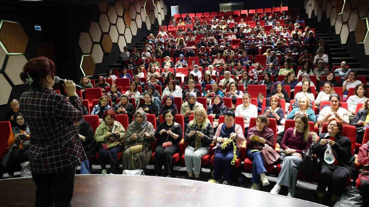 Merkezefendi’de kadınların el emeği büyük markalara uzanan bir değere dönüştü