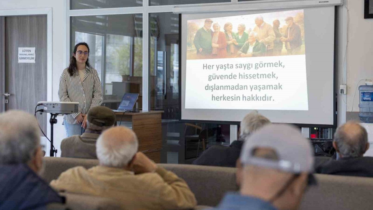Mersin Büyükşehir Belediyesinden Emekli Evi üyelerine akran zorbalığı eğitimi