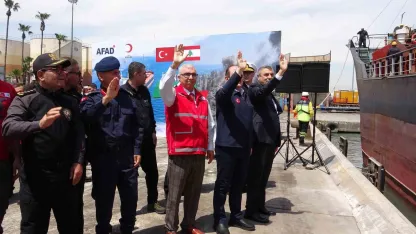 Mersin Limanı’ndan Lübnan’a 730 tonluk insani yardım yola çıktı