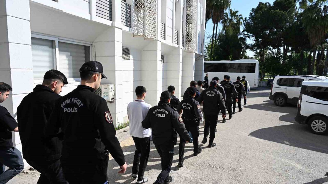 Mersin’de dolandırıcılık şebekesi çökertildi: 100 milyonluk para trafiği ortaya çıktı