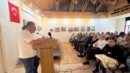 Mersin’de edebiyat buluşması: Dr. Nedim İnce okurlarıyla bir araya geldi