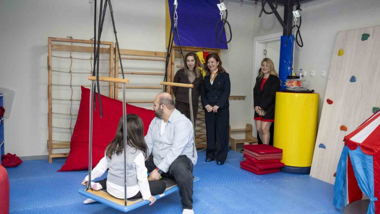 Mersin’de otizmli çocuklar ve aileleri buluştu