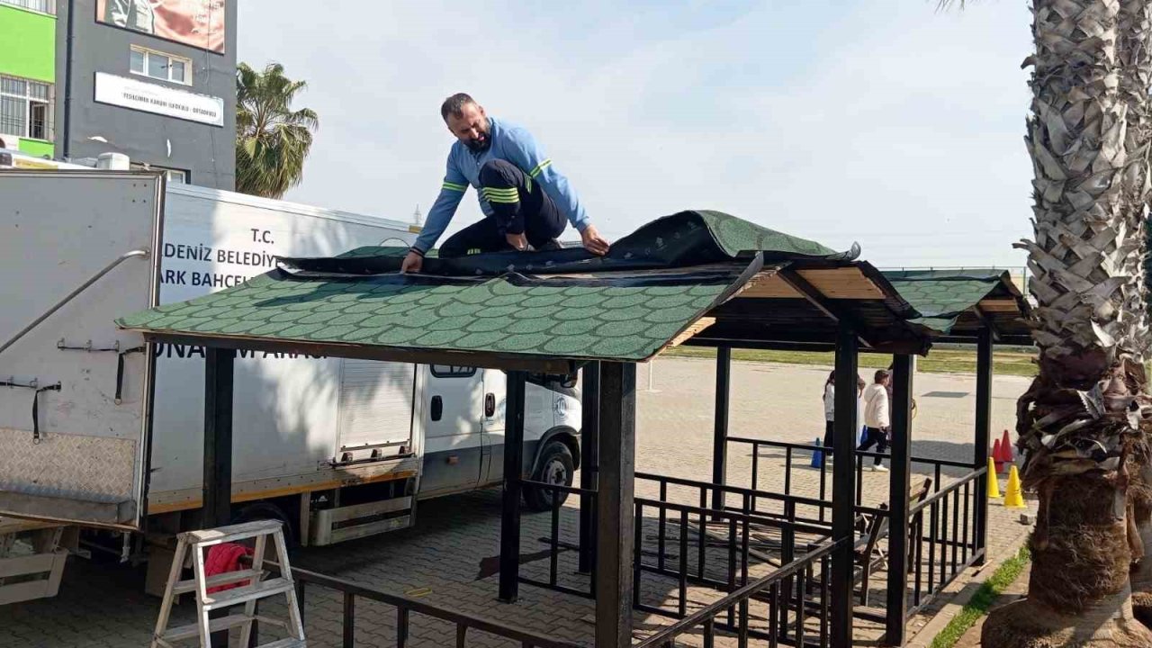 Mersin’de park ve yeşil alanlarda bakım seferberliği