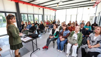 Mersin’de sosyal yaşama katkı sağlayan kurslar yoğun ilgi görüyor