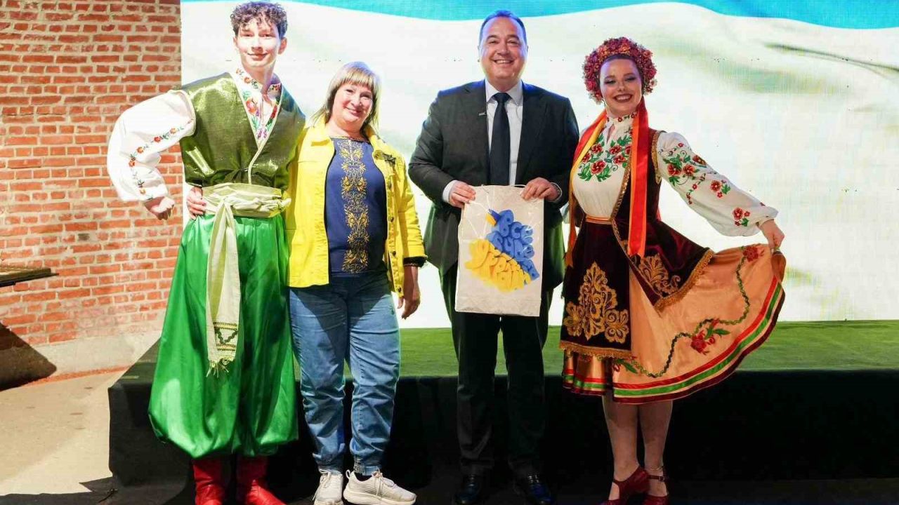 Mesir Festivali’nde dünya kültürleri Manisa’da buluştu