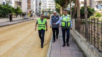 Mezitli’de yol çalışmaları altyapıyla birlikte yenileniyor