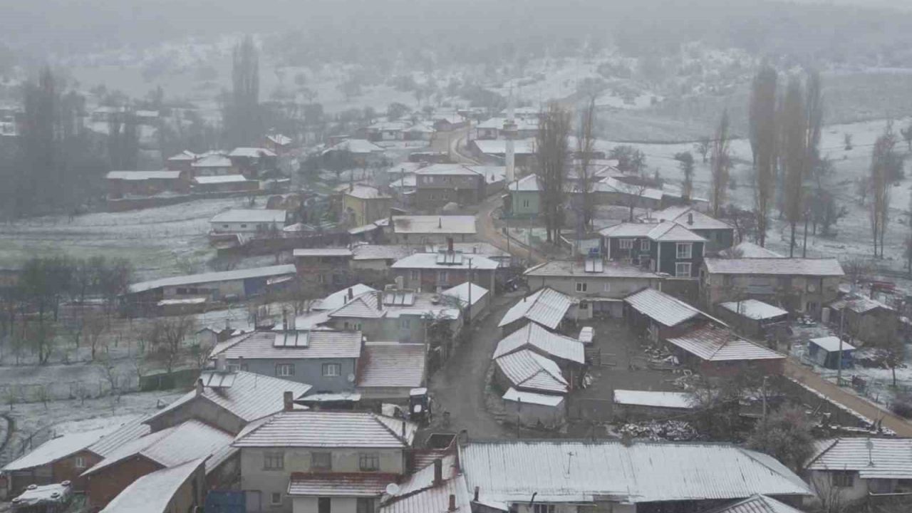 Mihalıcçık beyaza büründü