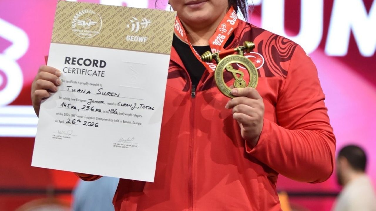 Milli halterci Tuana Süren, Avrupa üçüncüsü