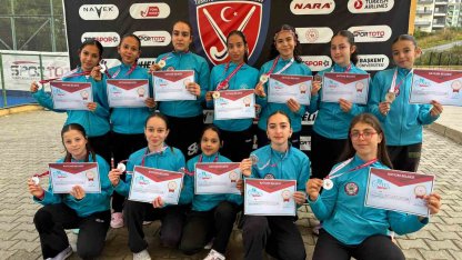 Muğla’nın yıldız kızları Türkiye finallerine adını yazdırdı