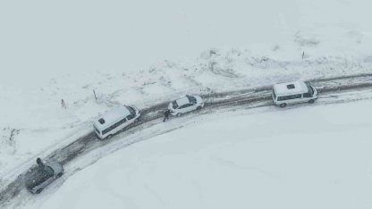 Muş’ta kar ve tipi: Mahsur kalan 50 kişi kurtarıldı