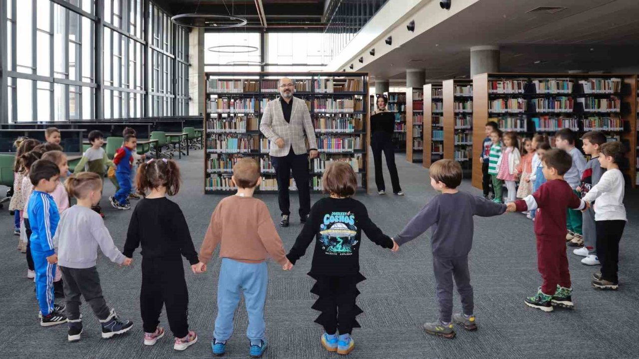 NEÜ Ahmet Keleşoğlu Kütüphanesi kapılarını geleceğin okurlarına açtı